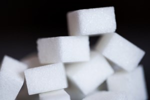 Цена на сахар скакнула вверх на 32,6%